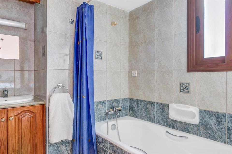 Argaka Beachfront Villa Paphos Extérieur photo