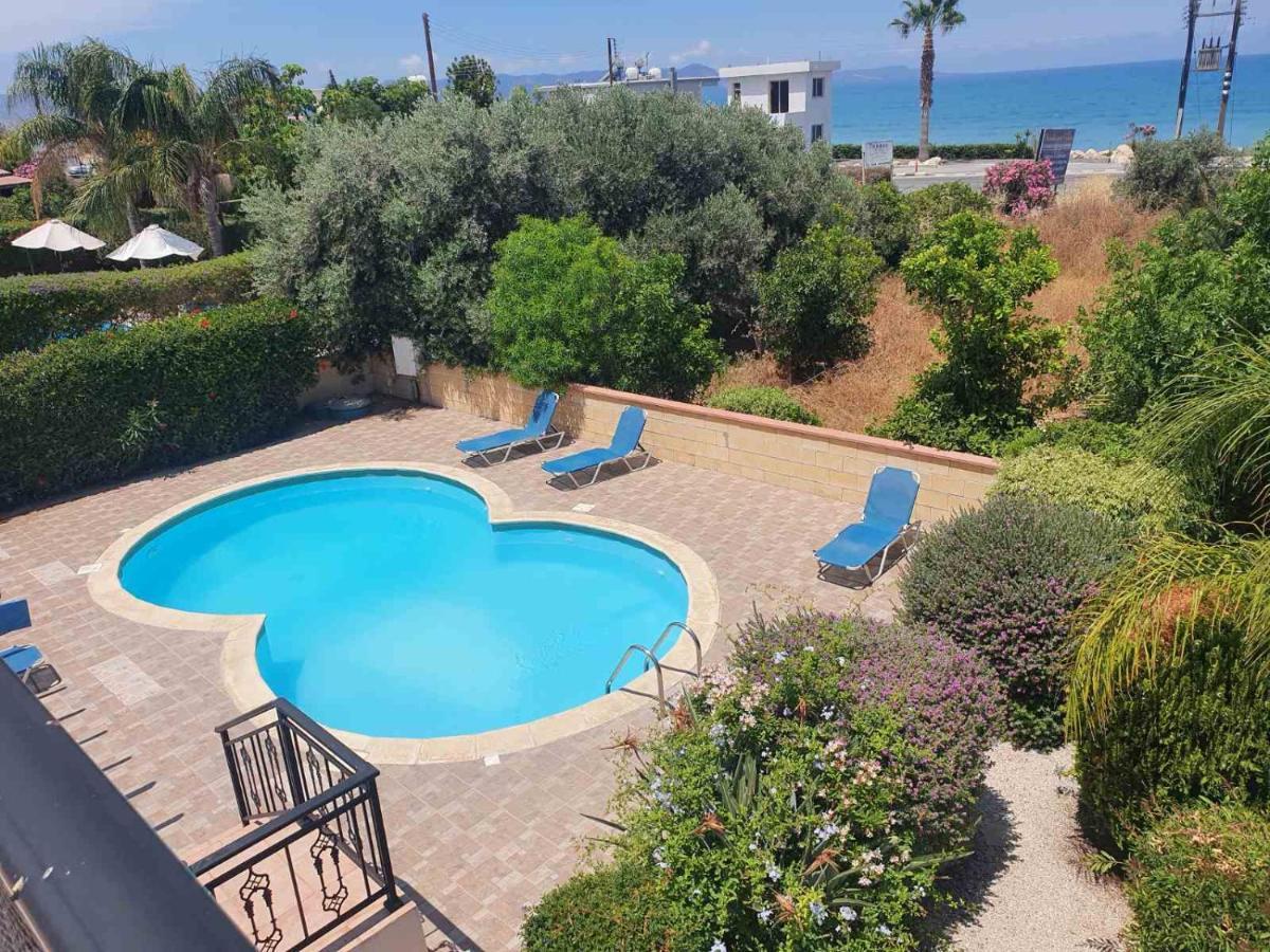 Argaka Beachfront Villa Paphos Extérieur photo